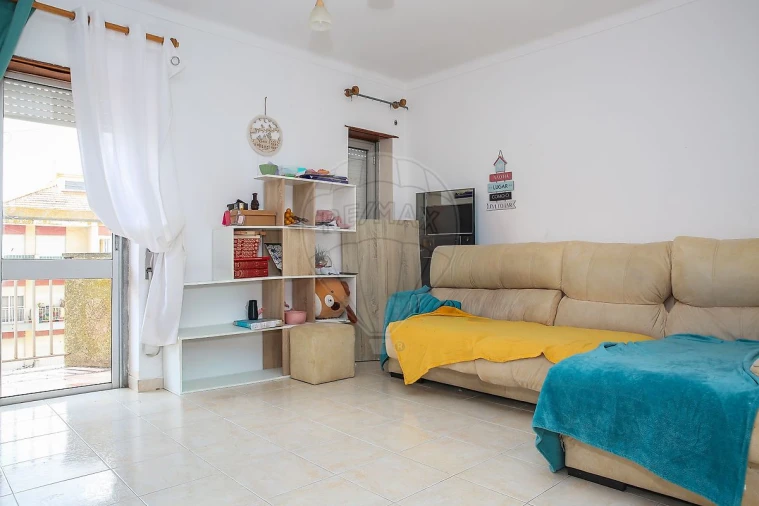 Apartamento T2 para Venda em Samora Correia Foto 5