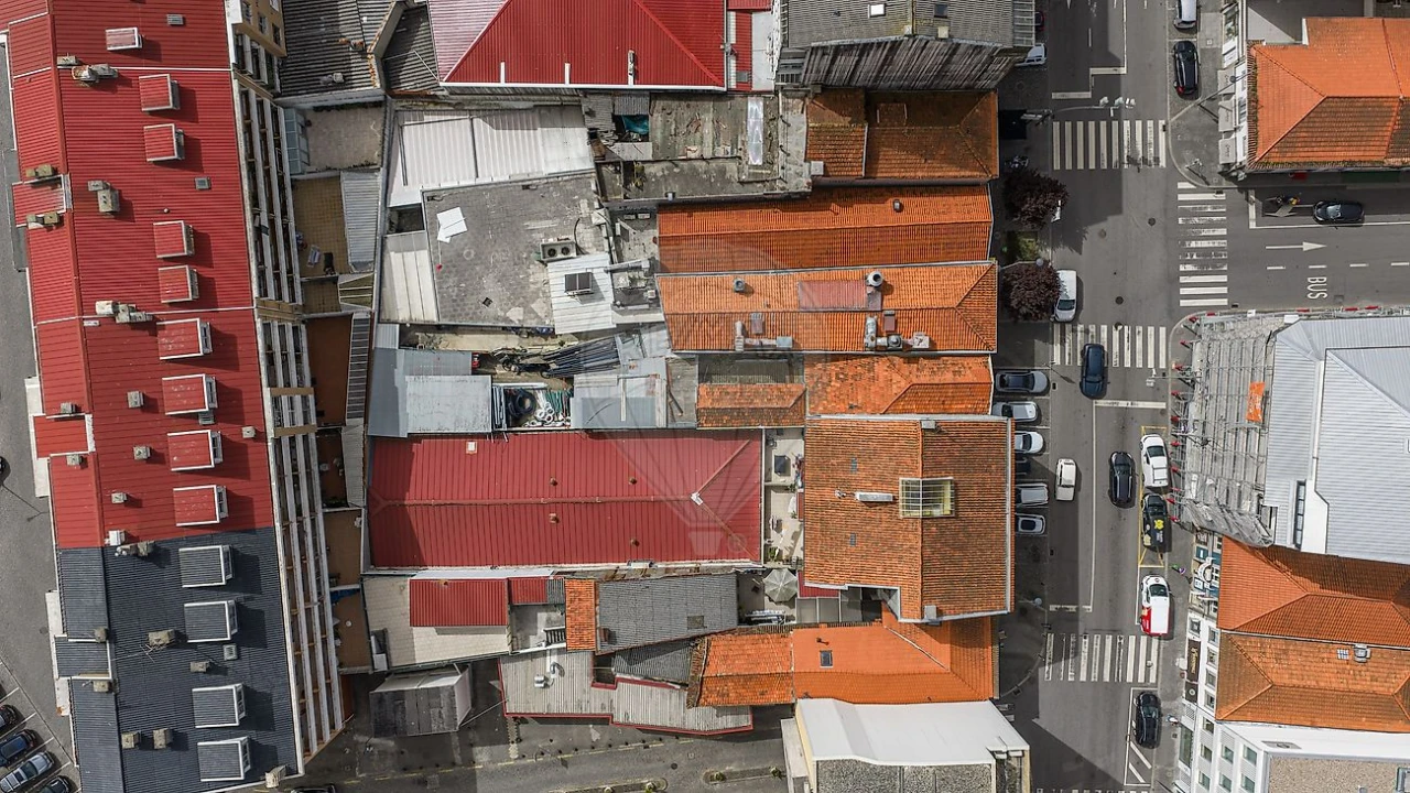 Prédio para Venda em Mafamude e Vilar do Paraíso Foto 3
