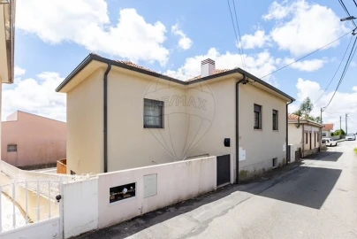 Apartamento T2 para Venda em Sandim, Olival, Lever e Crestuma