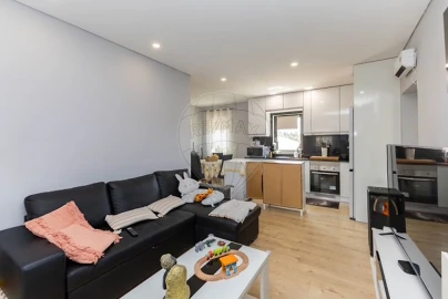 Apartamento T2 para Venda em Sandim, Olival, Lever e Crestuma