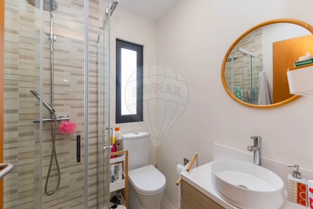 Apartamento T2 para Venda em Sandim, Olival, Lever e Crestuma Foto 11