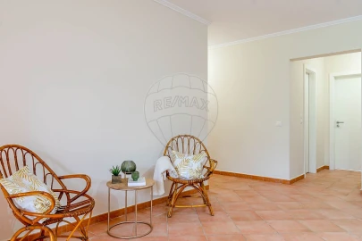 Apartamento T2 para Arrendamento em Charneca de Caparica e Sobreda