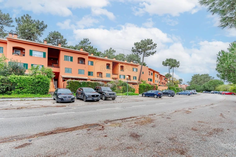 Apartamento T2 para Arrendamento em Charneca de Caparica e Sobreda Foto 5