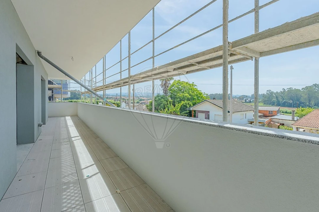 Apartamento T3 para Venda em Loureiro Foto 21