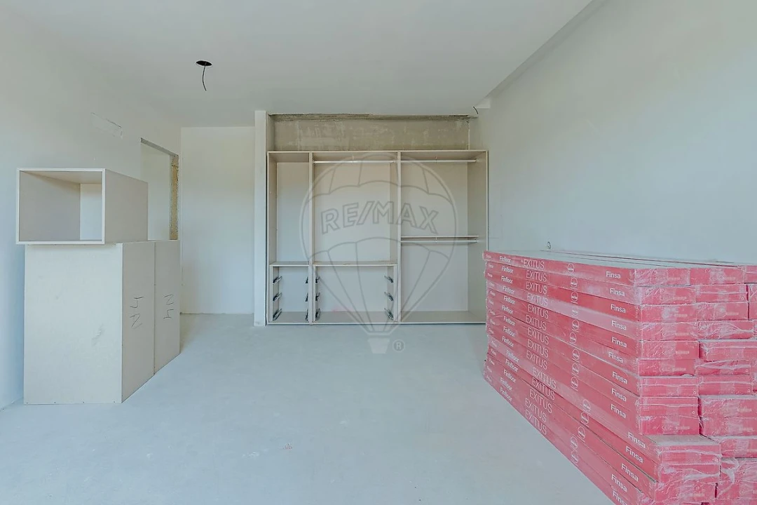 Apartamento T3 para Venda em Loureiro Foto 25