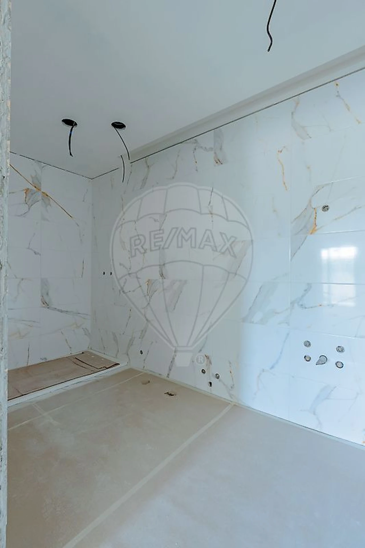 Apartamento T2 para Venda em Loureiro Foto 22