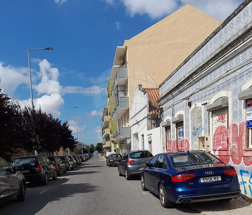Moradia T4 para Venda em Barreiro e Lavradio Foto 2
