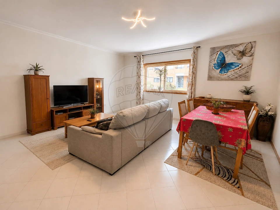 Apartamento T2 para Venda em Vilar de Andorinho Foto 1
