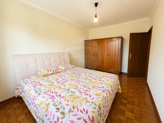 Apartamento T2 para Venda em Vilar de Andorinho Foto 8