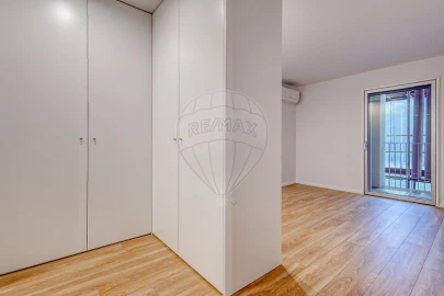 Apartamento T2 para Venda em Campanhã
