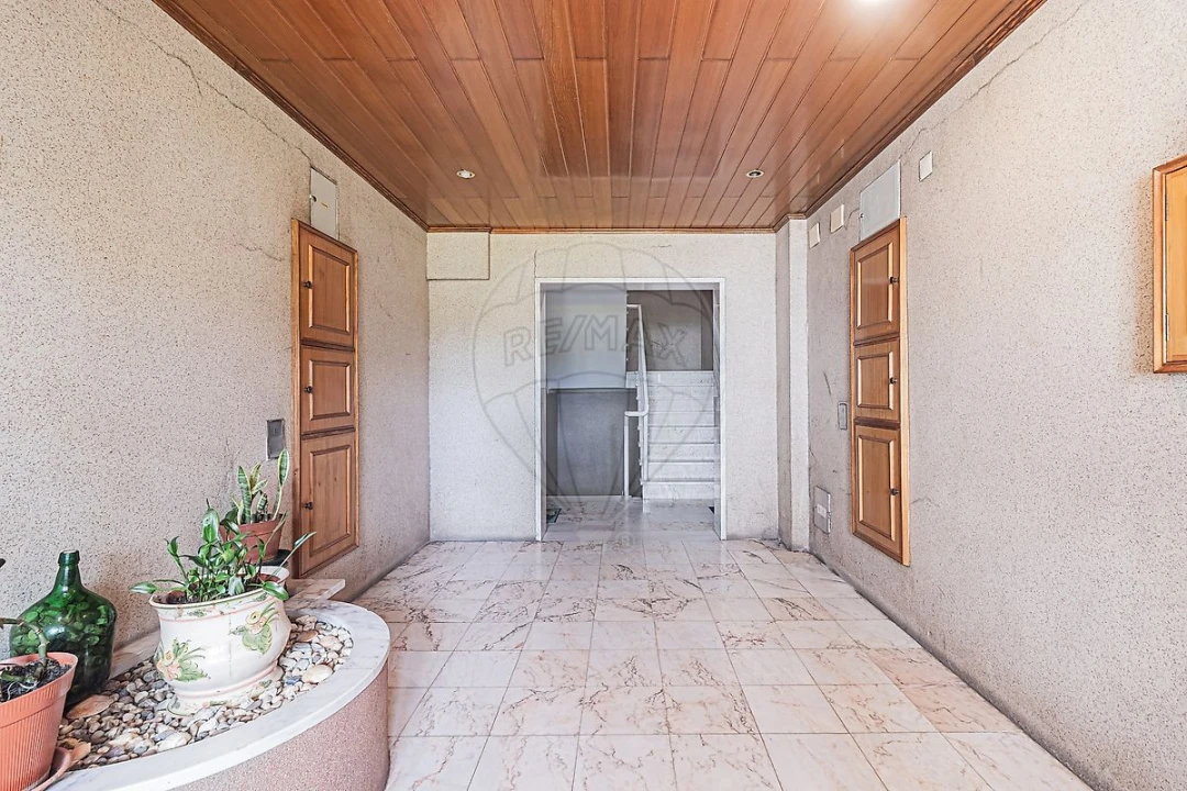 Apartamento T2 para Venda em Milharado Foto 24