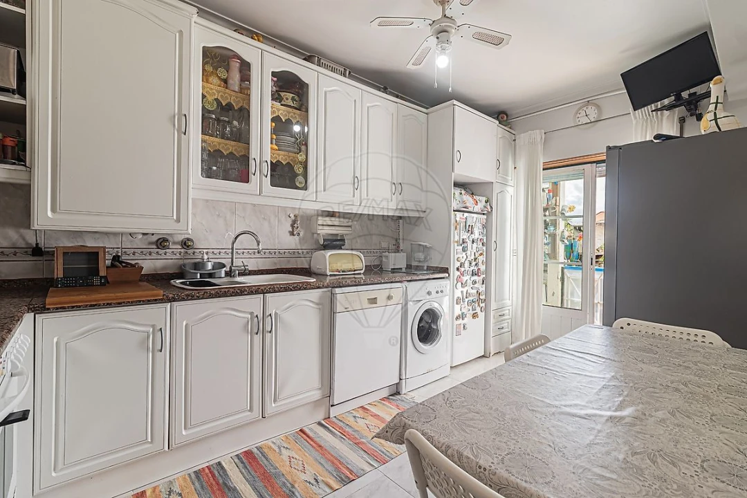 Apartamento T2 para Venda em Milharado Foto 15