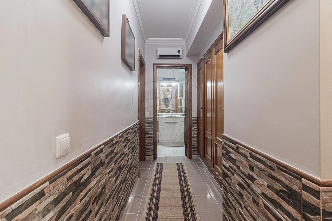 Apartamento T2 para Venda em Milharado Foto 6