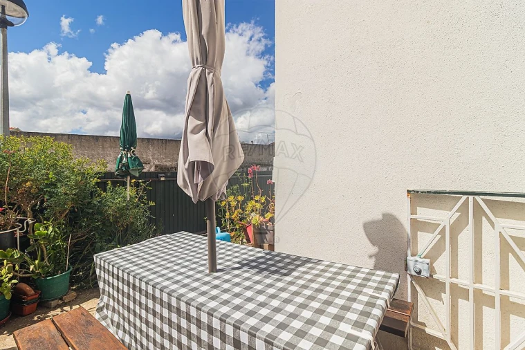 Apartamento T2 para Venda em Milharado Foto 19