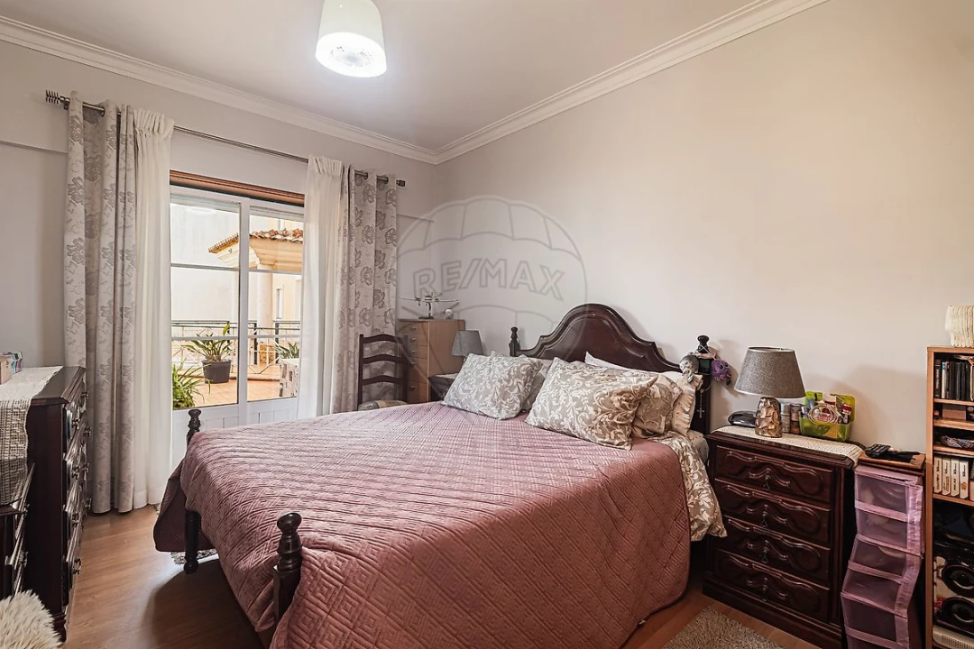 Apartamento T2 para Venda em Milharado Foto 2