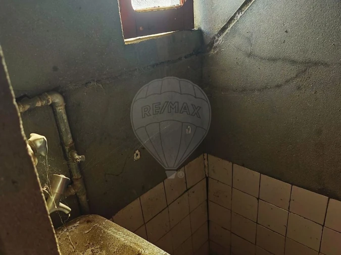 Moradia T4 para Venda em Alvoco das Varzeas Foto 28