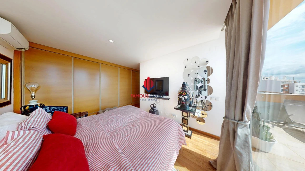 Apartamento T2 para Venda em Portimão Foto 22
