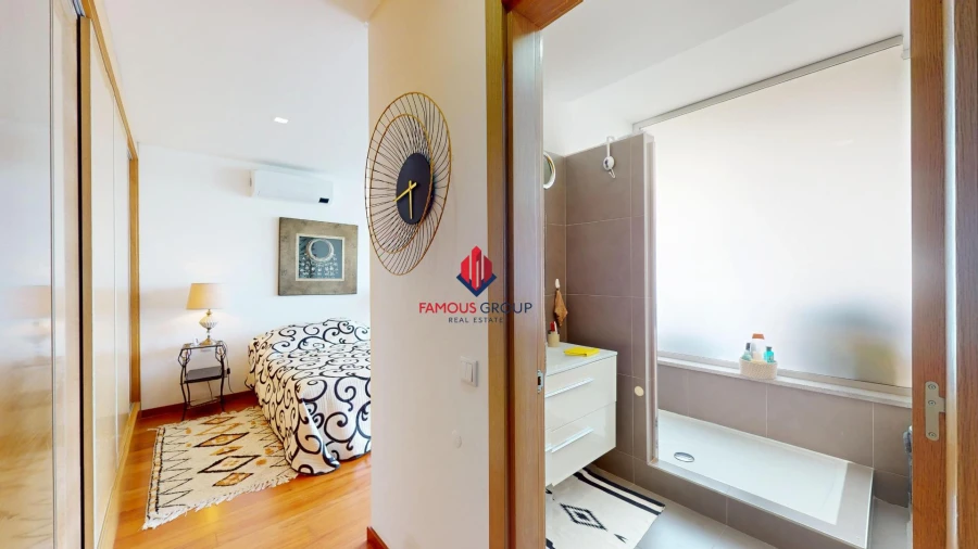 Apartamento T2 para Venda em Portimão Foto 12