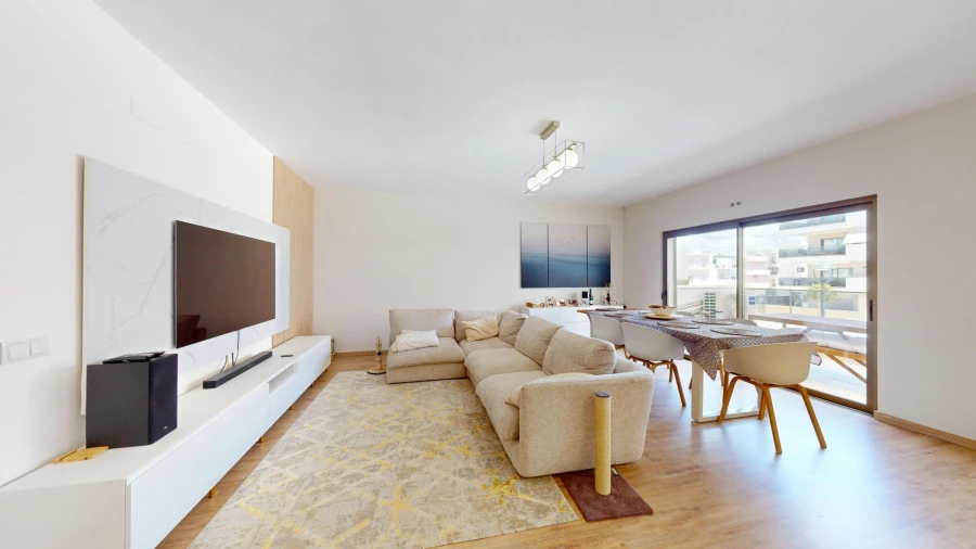 Apartamento T3 para Venda em Portimão Foto 5