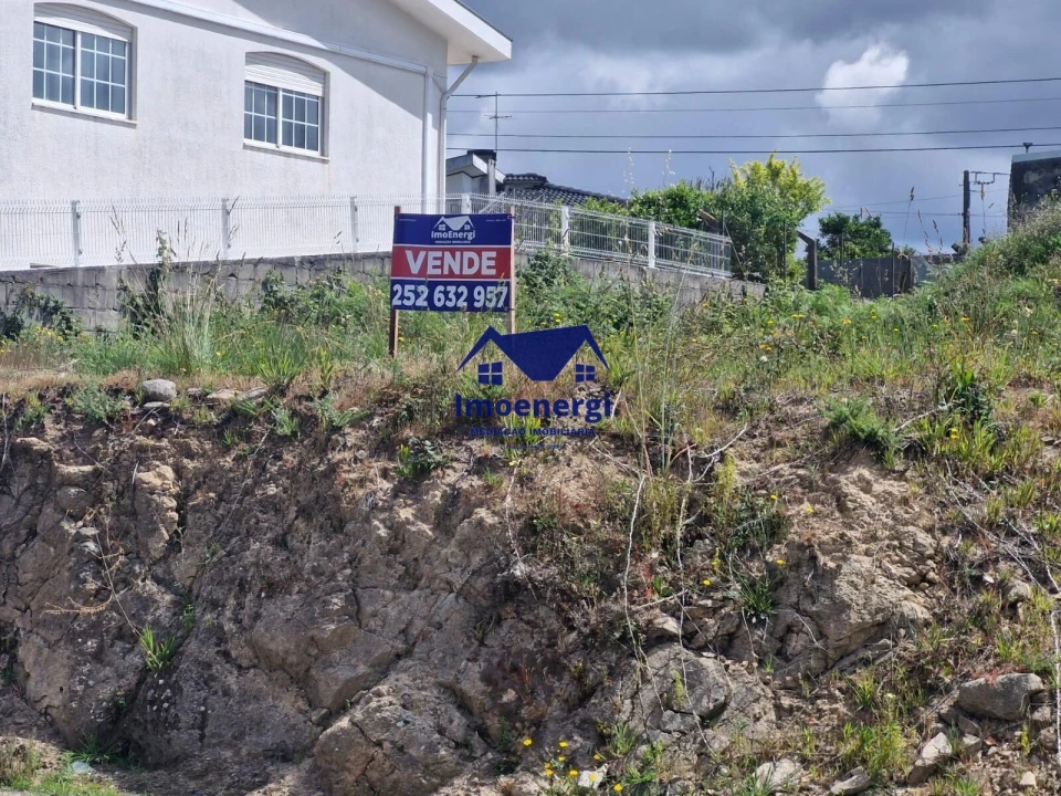 Terreno para Venda em Touguinha e Touguinhó Foto 1