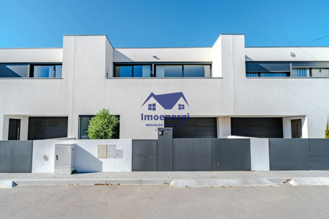 Moradia T3 para Venda em Vila Chã Foto 1