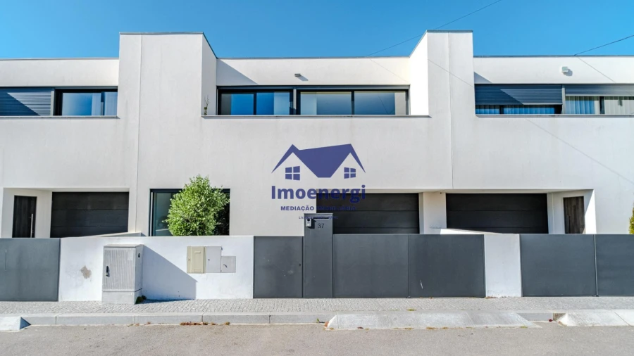 Moradia T3 para Venda em Vila Chã
