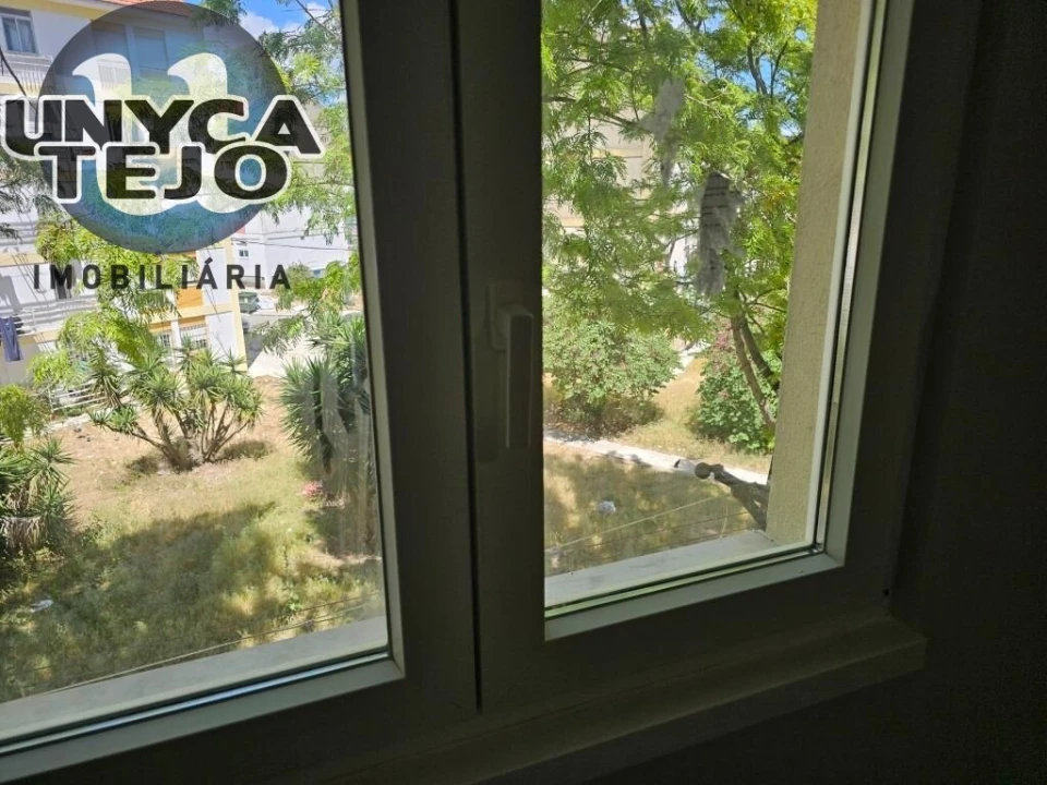 Apartamento T3 para Venda em Laranjeiro e Feijó Foto 13