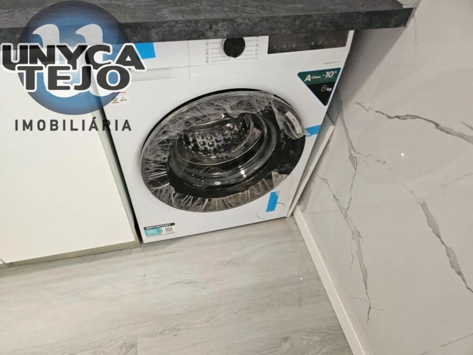Apartamento T3 para Venda em Laranjeiro e Feijó Foto 8