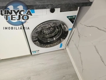 Apartamento T3 para Venda em Laranjeiro e Feijó