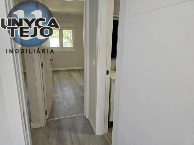Apartamento T3 para Venda em Laranjeiro e Feijó Foto 19