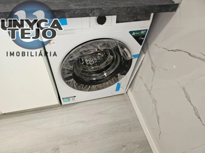 Apartamento T3 para Venda em Laranjeiro e Feijó Foto 8