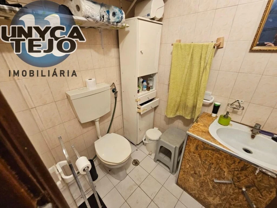 Negócio para Venda em Laranjeiro e Feijó Foto 15