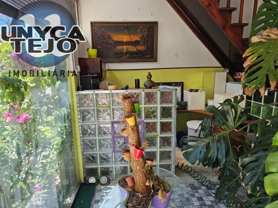 Negócio para Venda em Laranjeiro e Feijó Foto 3
