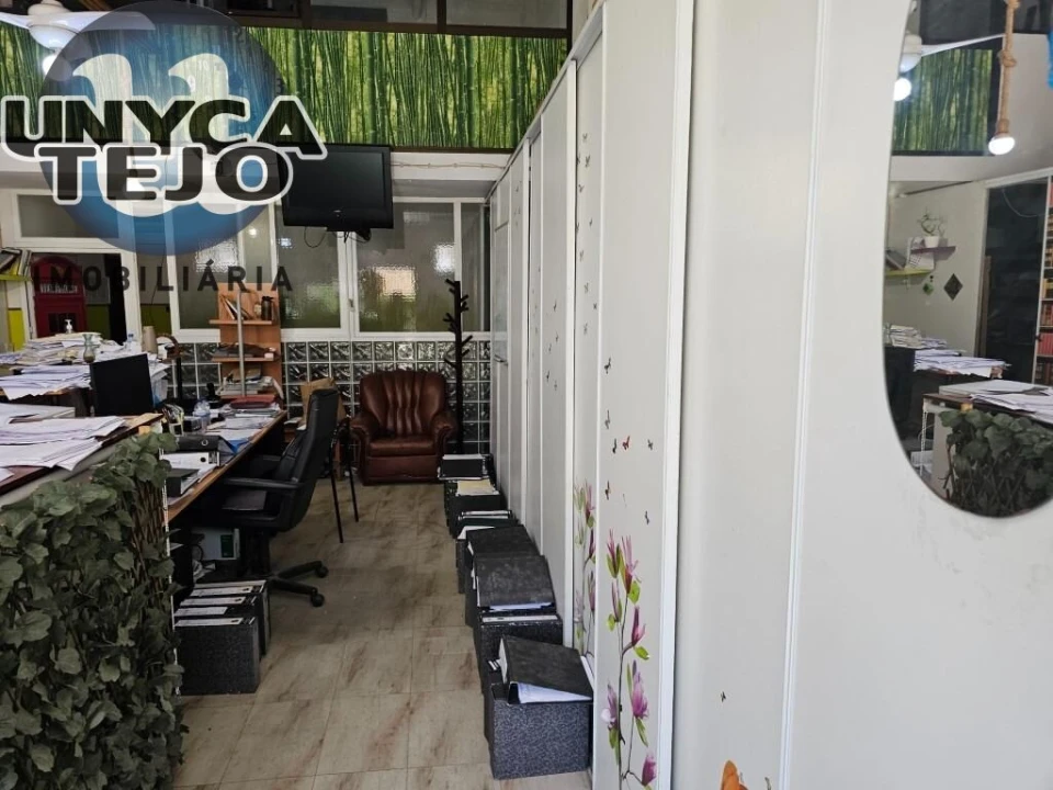 Negócio para Venda em Laranjeiro e Feijó Foto 6