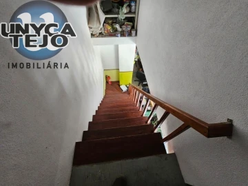 Negócio para Venda em Laranjeiro e Feijó