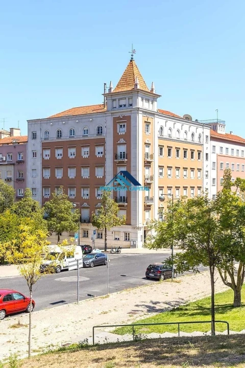 Escritório para Arrendamento em Avenidas Novas