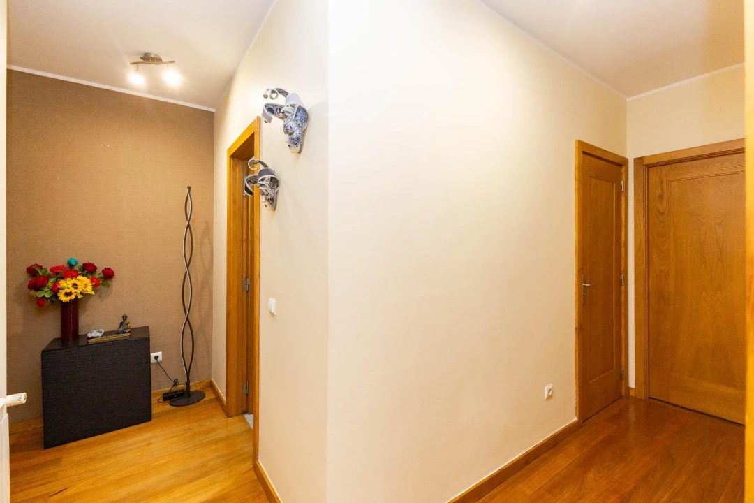 Apartamento T3 para Venda em Cidade da Maia Foto 17