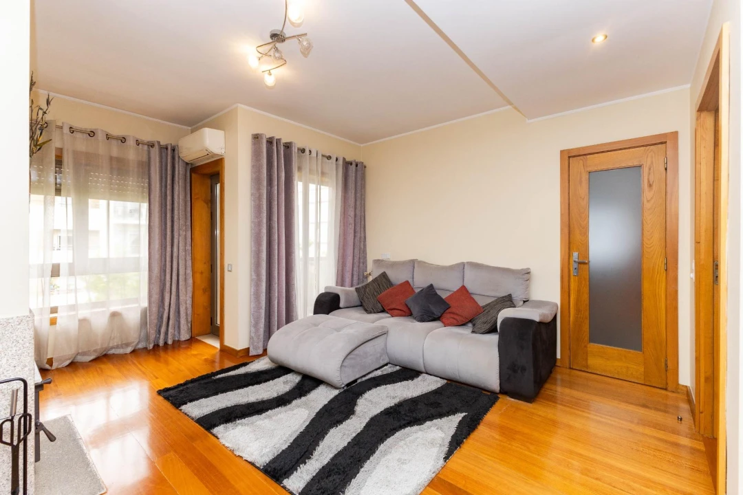 Apartamento T3 para Venda em Cidade da Maia Foto 4