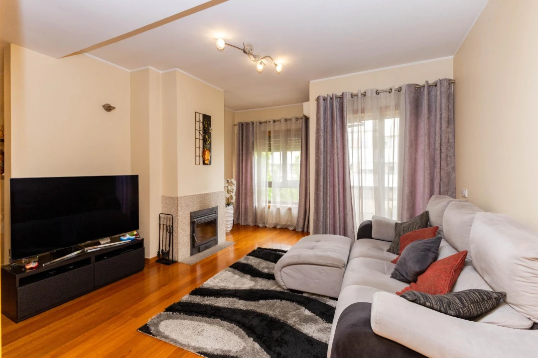 Apartamento T3 para Venda em Cidade da Maia Foto 6