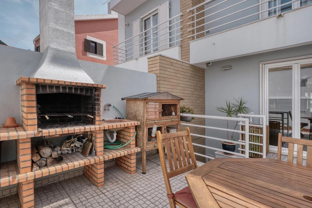 Moradia T4 para Venda em São Domingos de Rana Foto 18