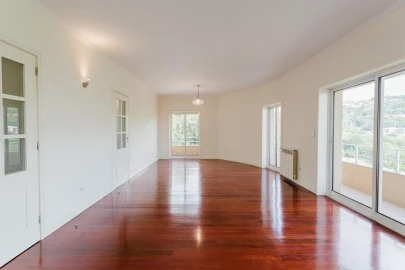Apartamento T5 para Venda em Costa
