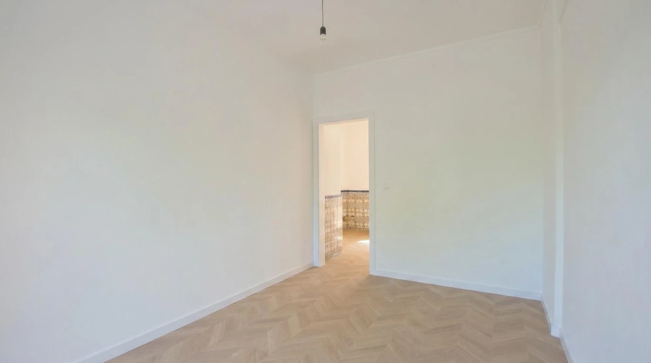 Apartamento T2 para Venda em Odivelas Foto 4