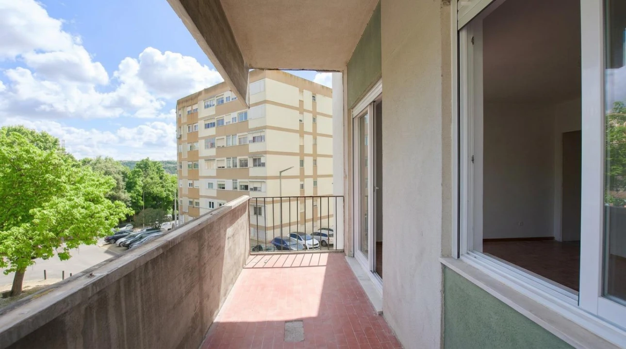 Apartamento T2 para Venda em Odivelas Foto 5