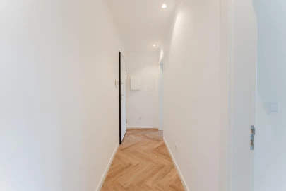 Apartamento T2 para Venda em Campolide