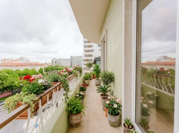 Apartamento T2 para Venda em Campolide