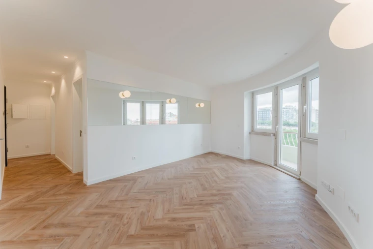 Apartamento T2 para Venda em Campolide Foto 6