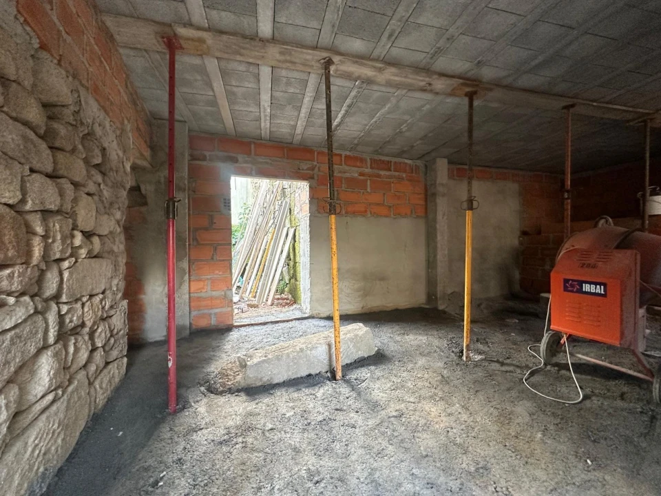 Moradia T3 para Venda em Ribafeita Foto 6