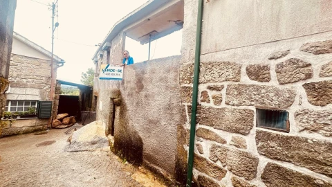 Moradia T3 para Venda em Ribafeita