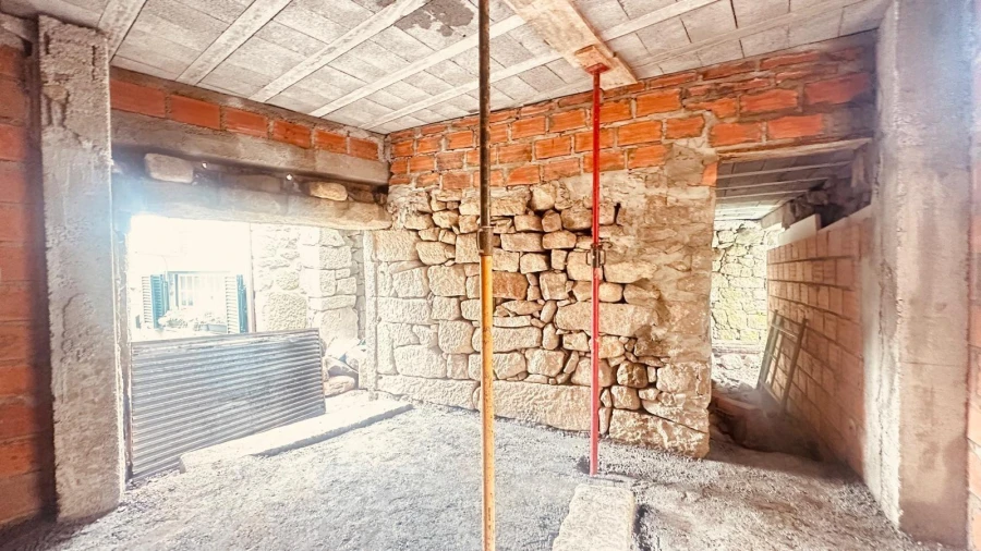 Moradia T3 para Venda em Ribafeita Foto 3