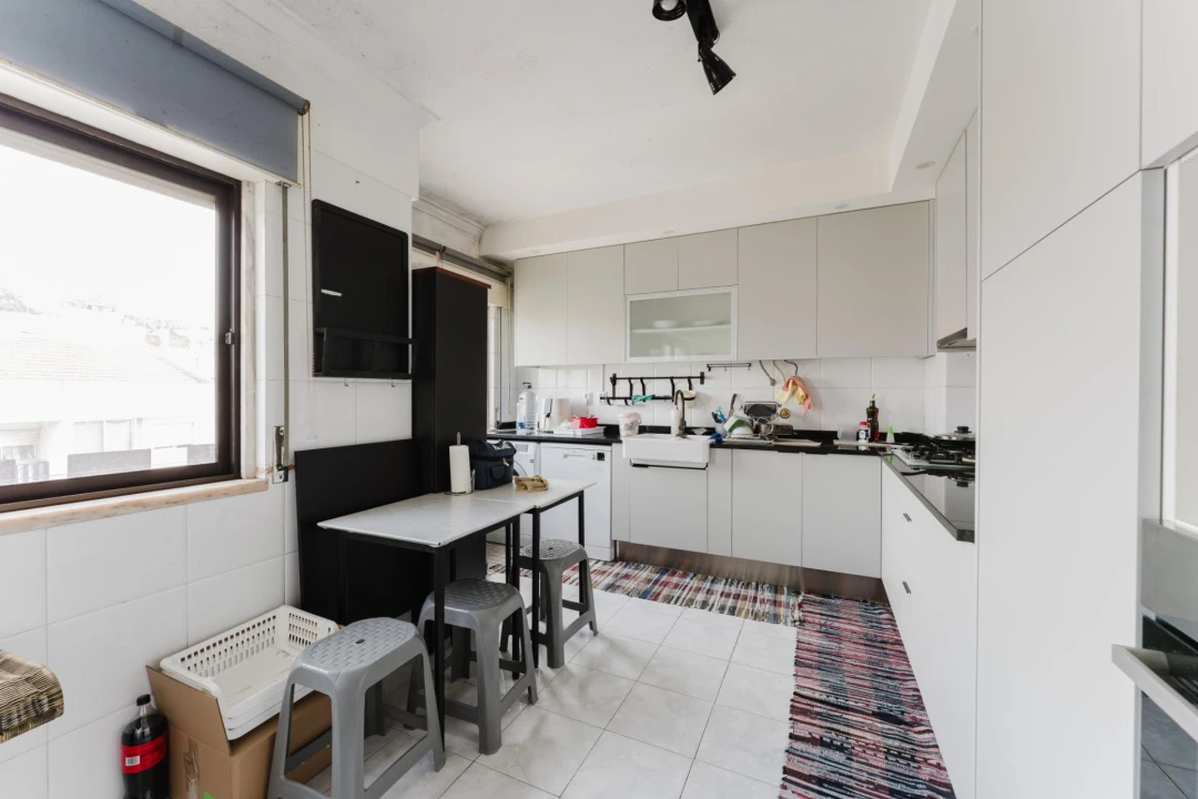 Apartamento T2 para Venda em Queluz e Belas Foto 3